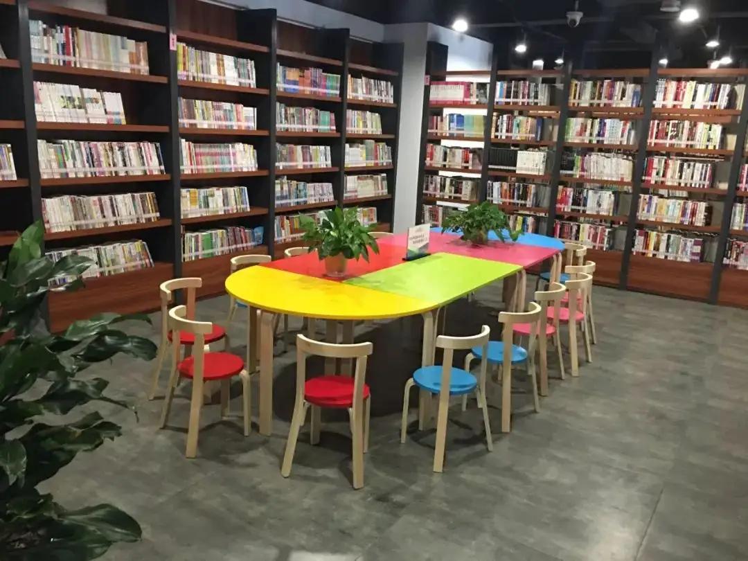 少儿阅览区
